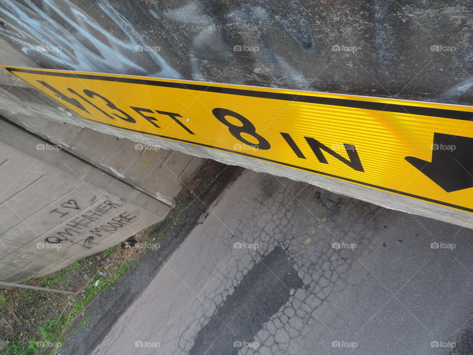 Clearance. Low bridge, from high above