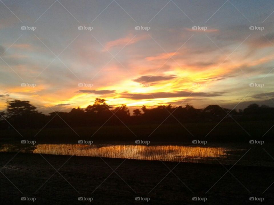 dusk just stop for a while, but the sky still accept it because the beautiful sky know will accompany ...