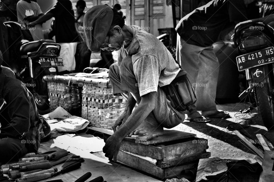 hasil bimbel fotografer  lokasi kotakede di Yogyakarta
di sini kmi di suruh oleh ketua bimbel foto orang di pasar klo di bilang foto street dalam fotografi