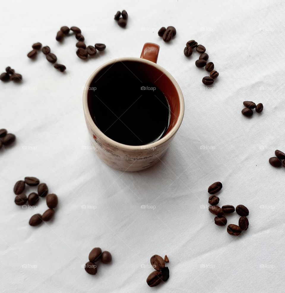Clock made of coffee