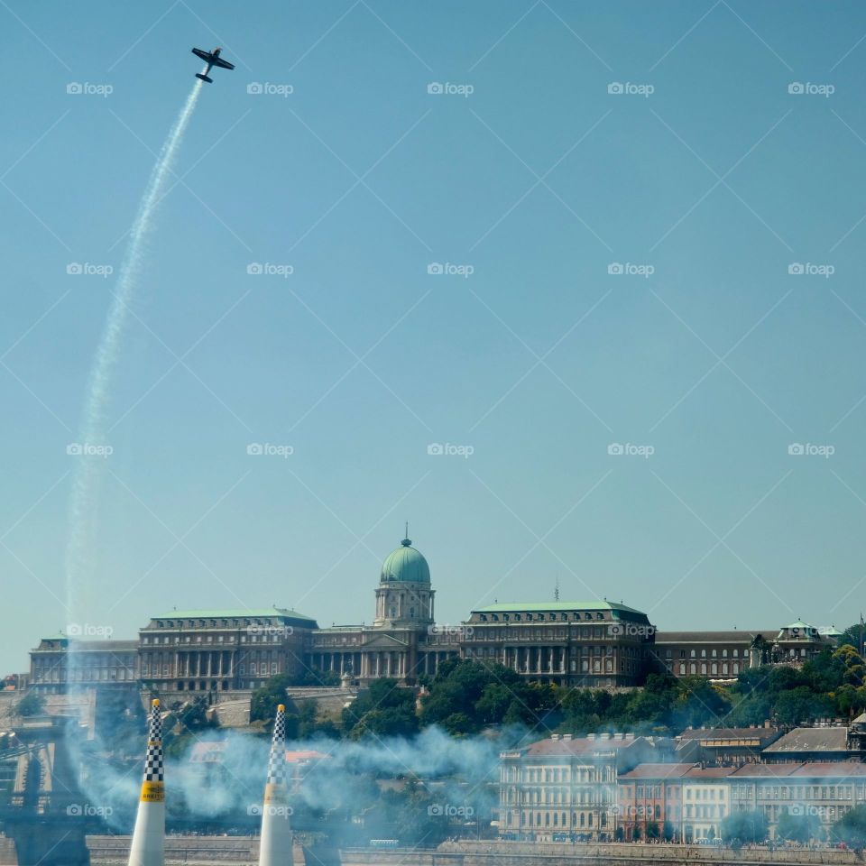 Buda Castle and plane 