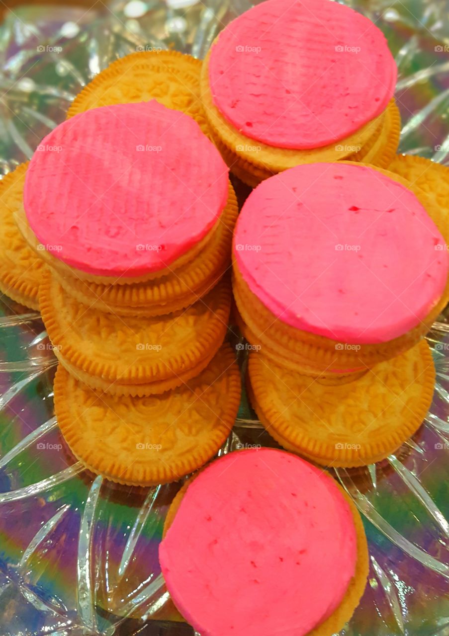 pink cookies filling