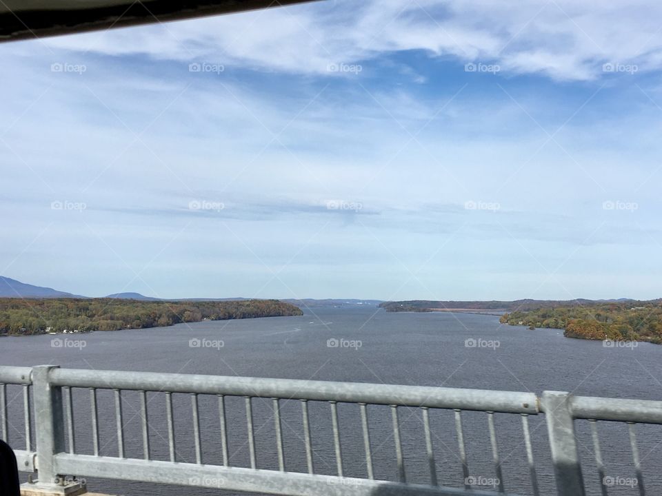 Crossing the Rhinebeck bridge 