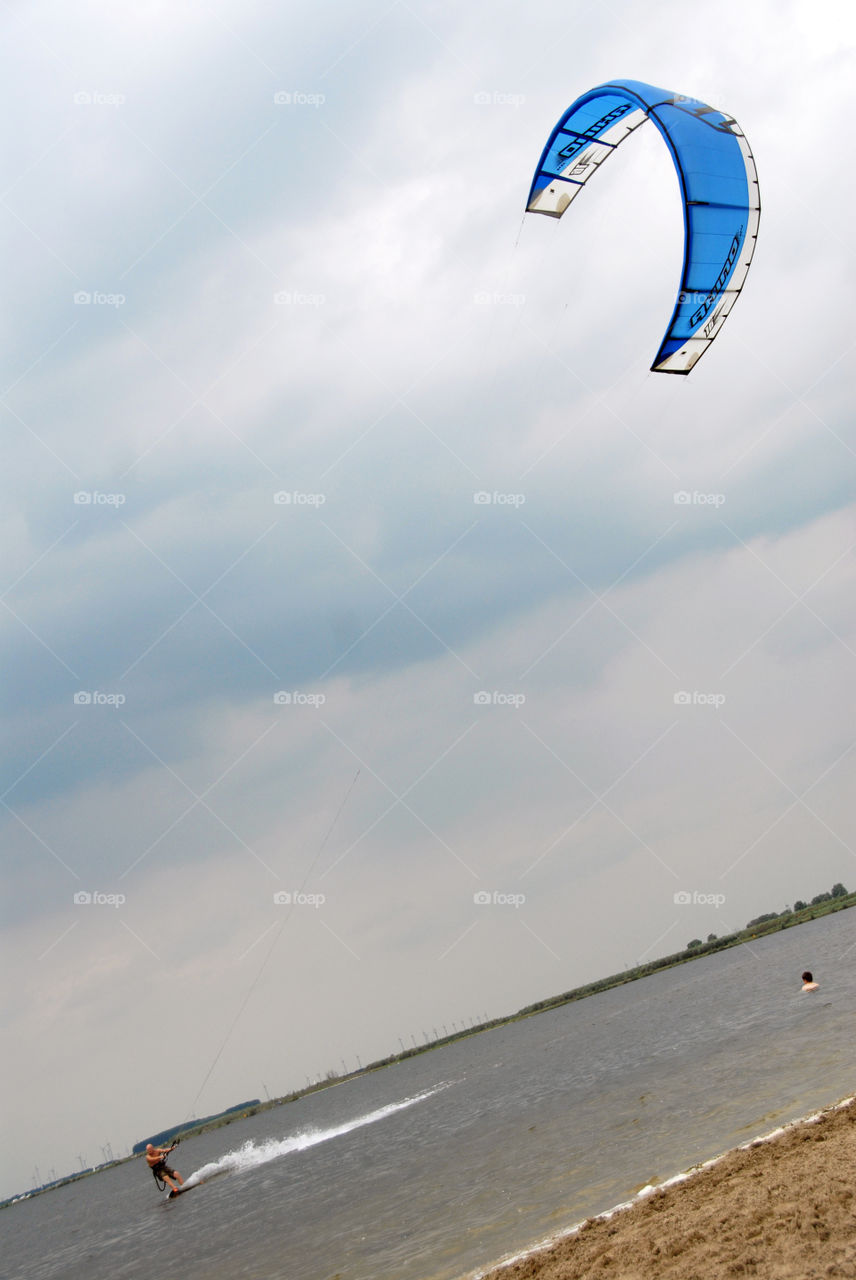 Kitesurfing, town Harderwijk