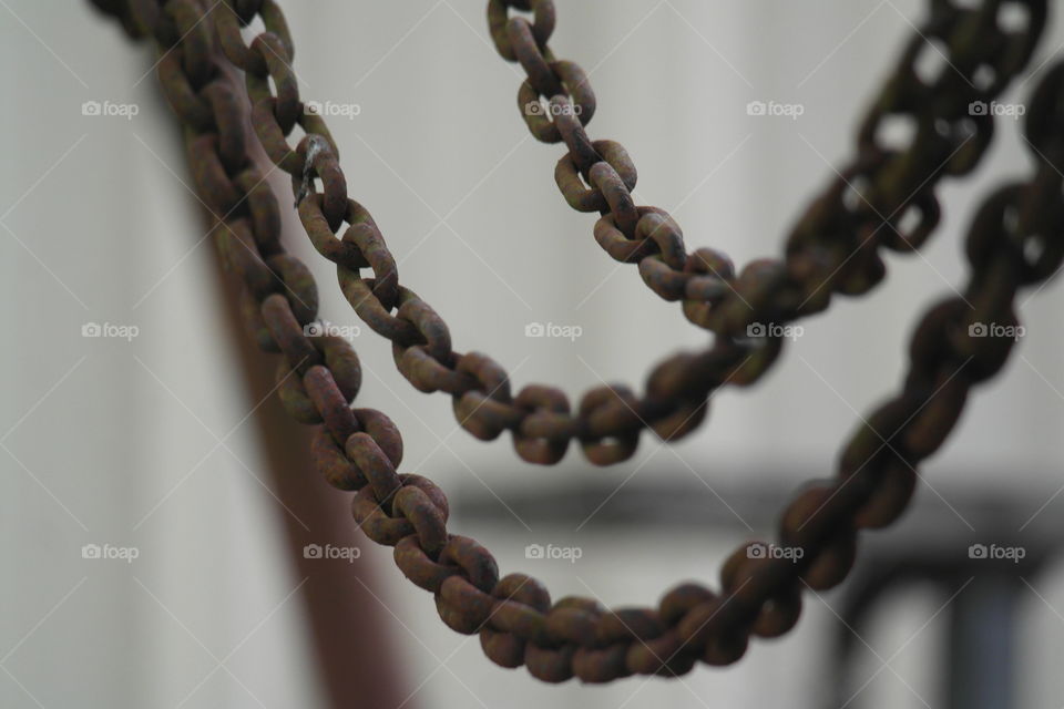 Rusted link chain