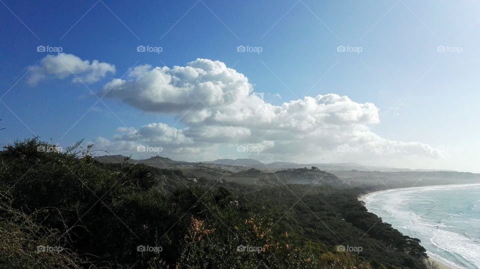 panorema con mare e nuvole