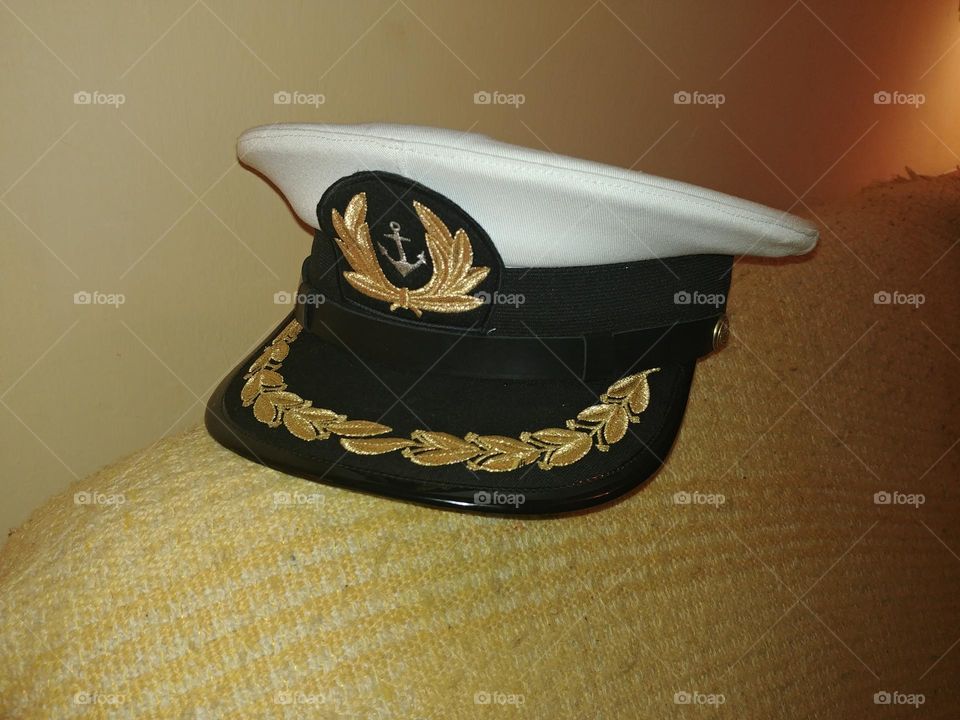 Captain's cap