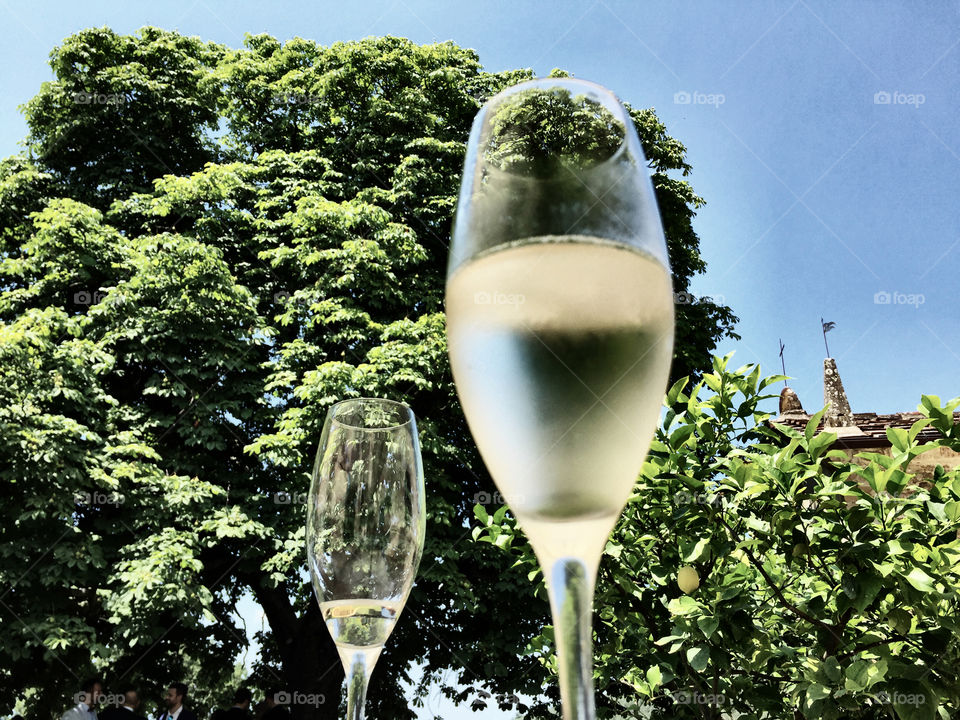 Two glasses with champagne 