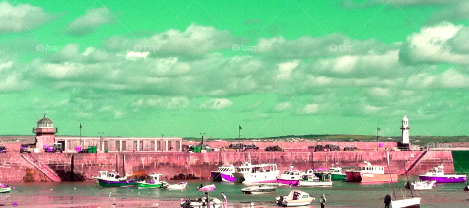 sky summer boats colourful by judgefunkymunky