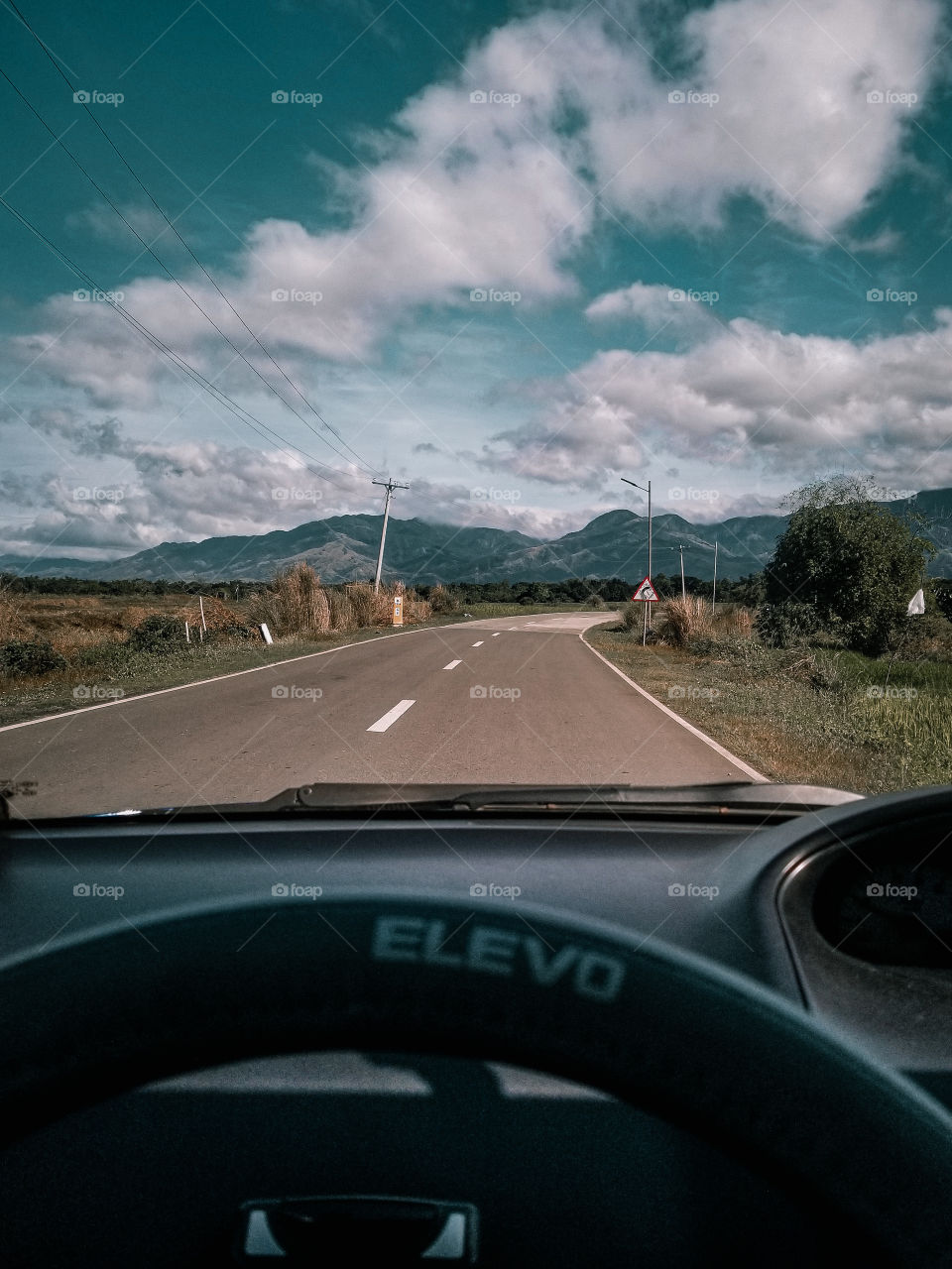 this was the first long drive I've been through, I just finished my driving lesson for 1 week and had my first long drive on my 5th day. I was proud coz my friends are my first passengers, and they trusted me so much. 🛣