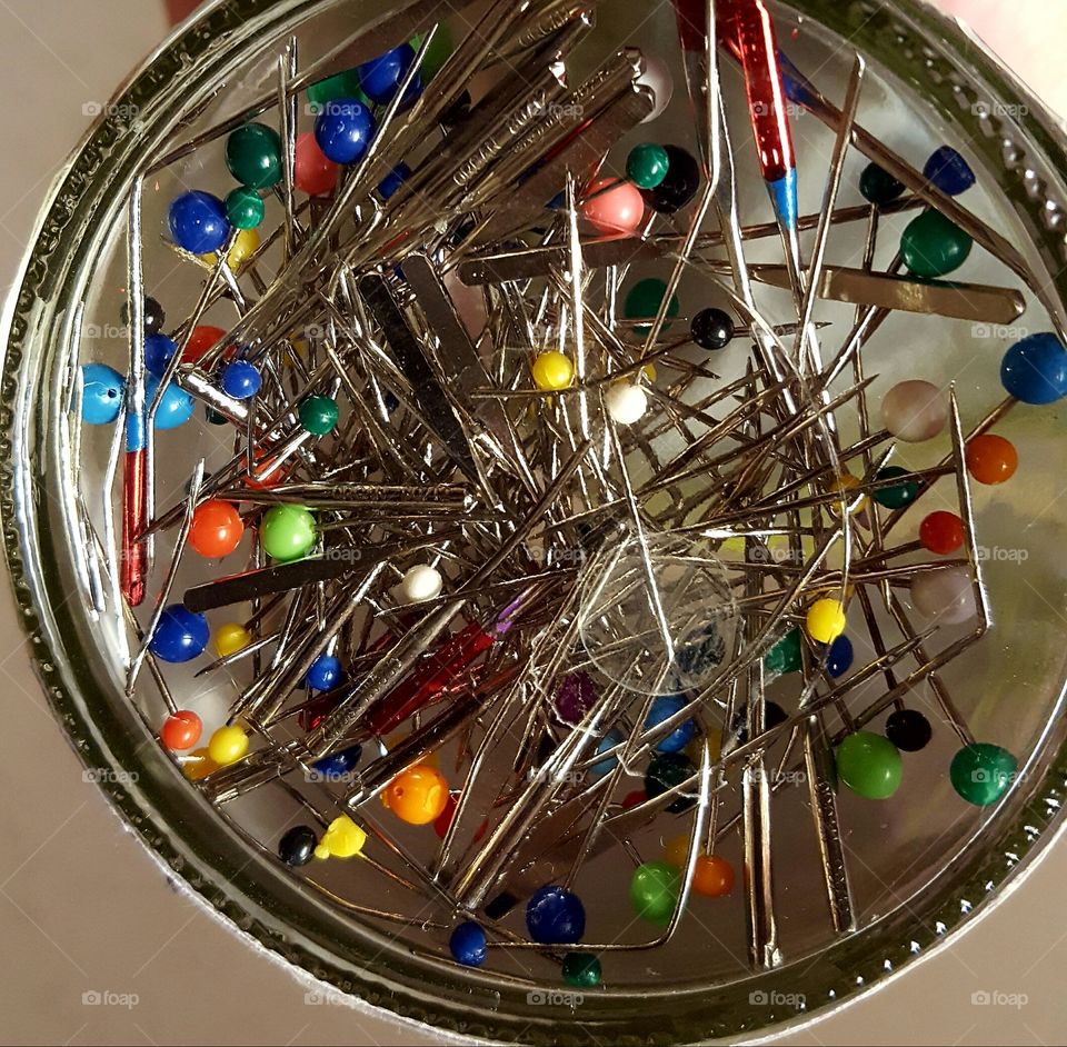 Broken sewing pins