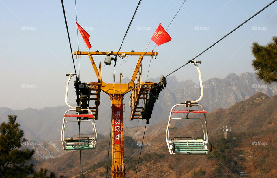 LIFTS TO TAKE YOU UPON THE GREAT WALL