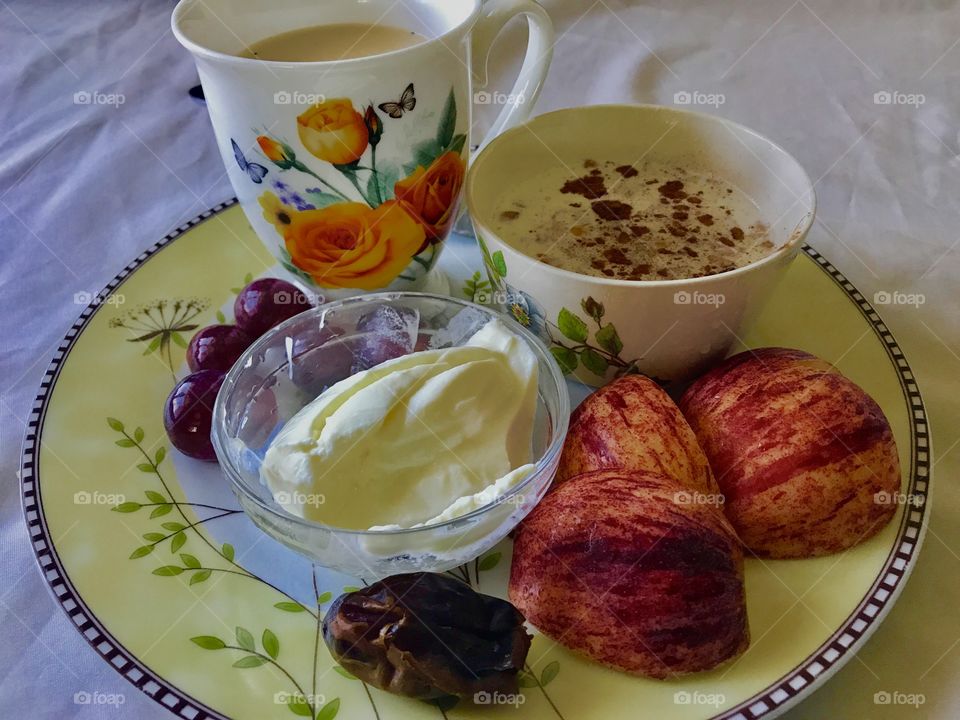 Apples for Breakfast
Simple. Quick ass