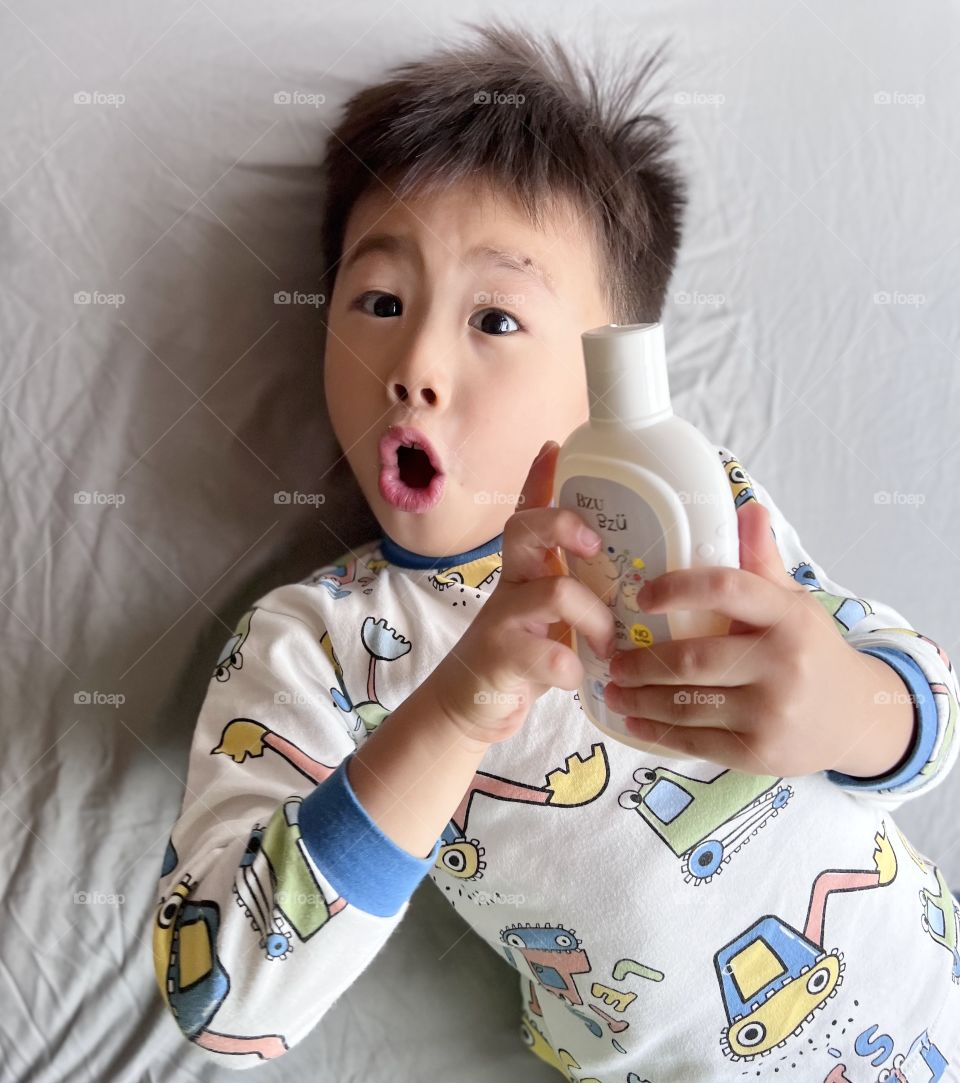 Kids shower and bath wash 