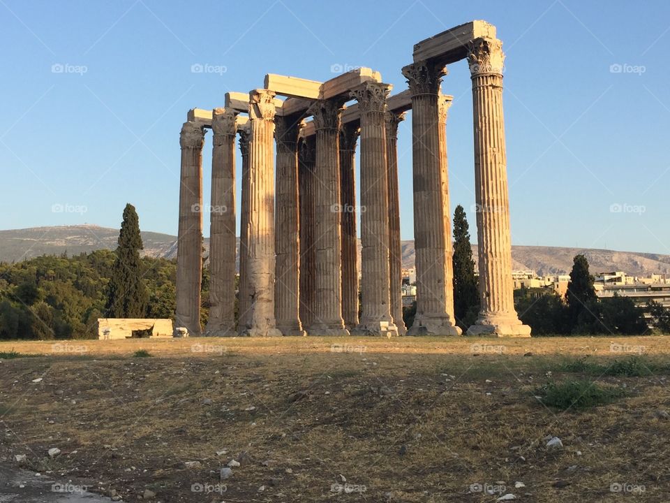 these columns stick together. 