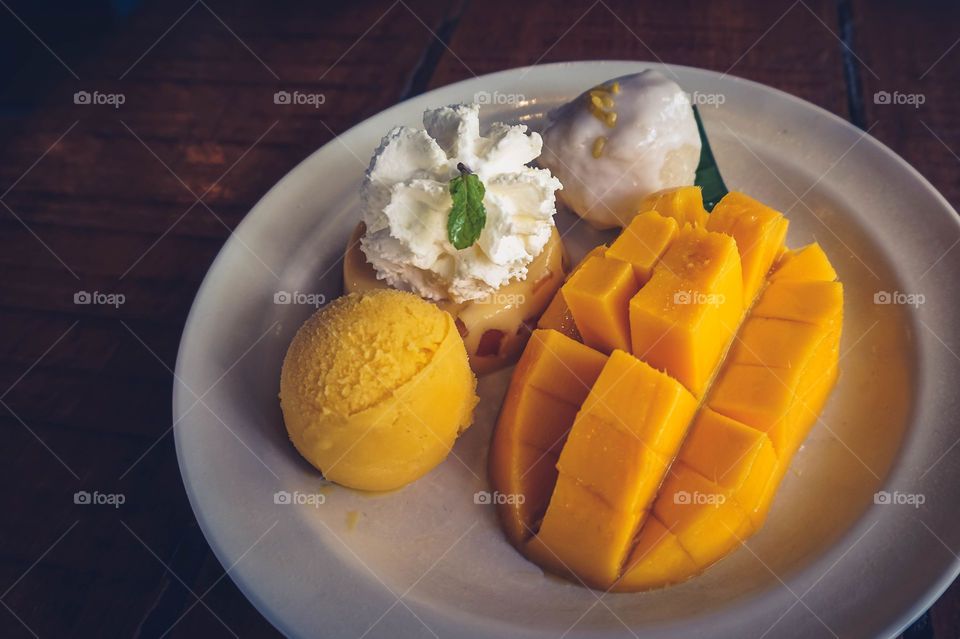 Mango sticky rice + mango ice cream + mango pudding = heaven // Taken in Chiang Mai, Thailand 