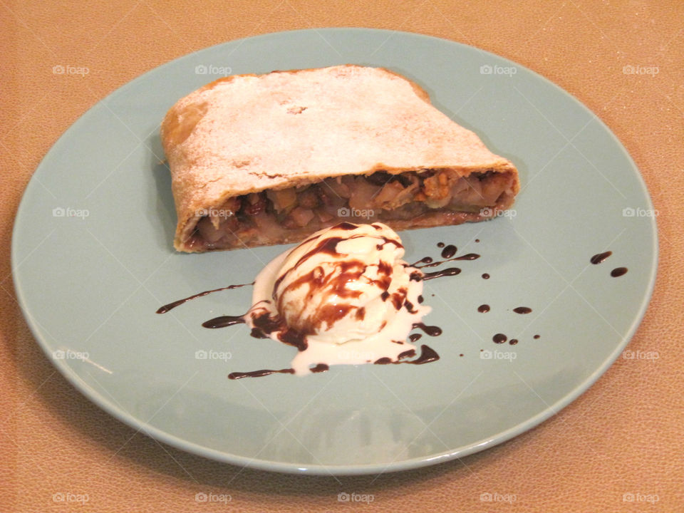 Strudel with Apple