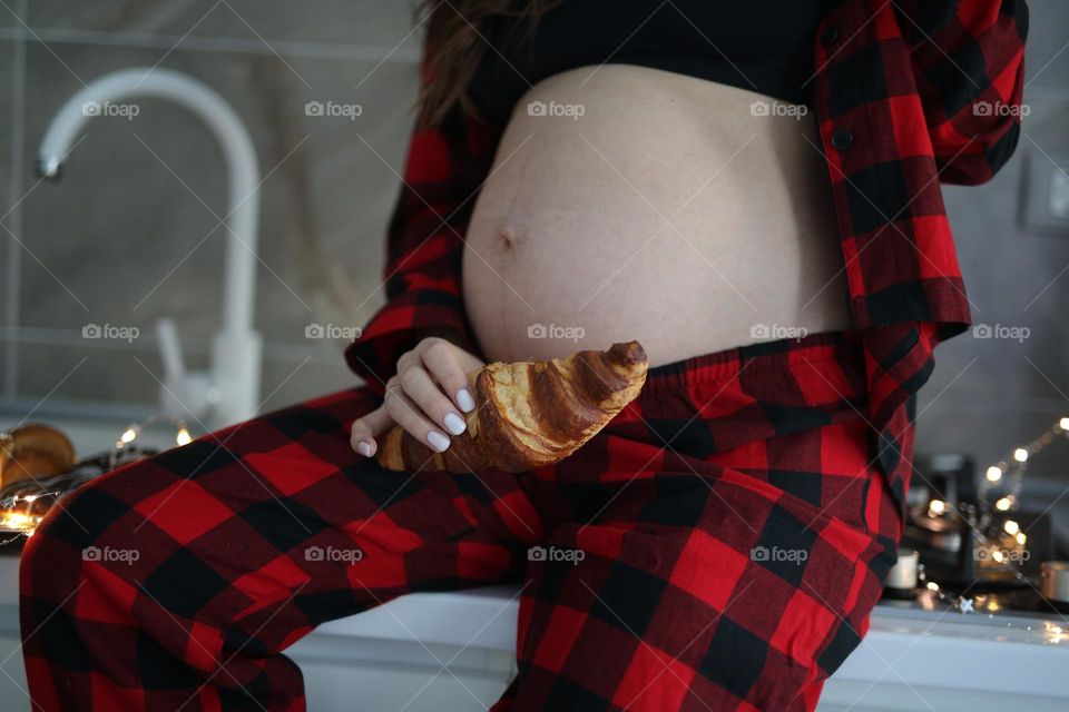 Beautiful pregnant woman 