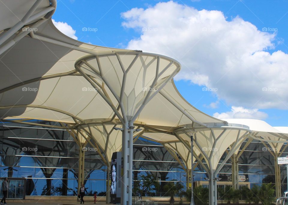 Modern metal construction in front of the main entrance to the Split airport building