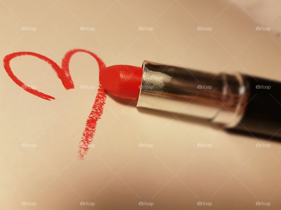 heart lipstick love