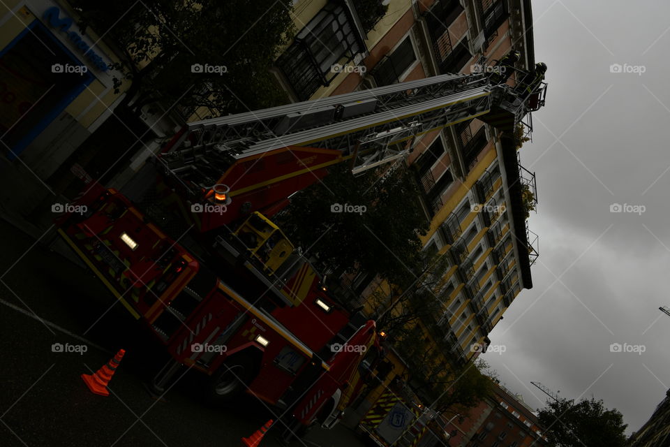 Firemen of Madrid. Thank you
Bomberos de Madrid. Gracias