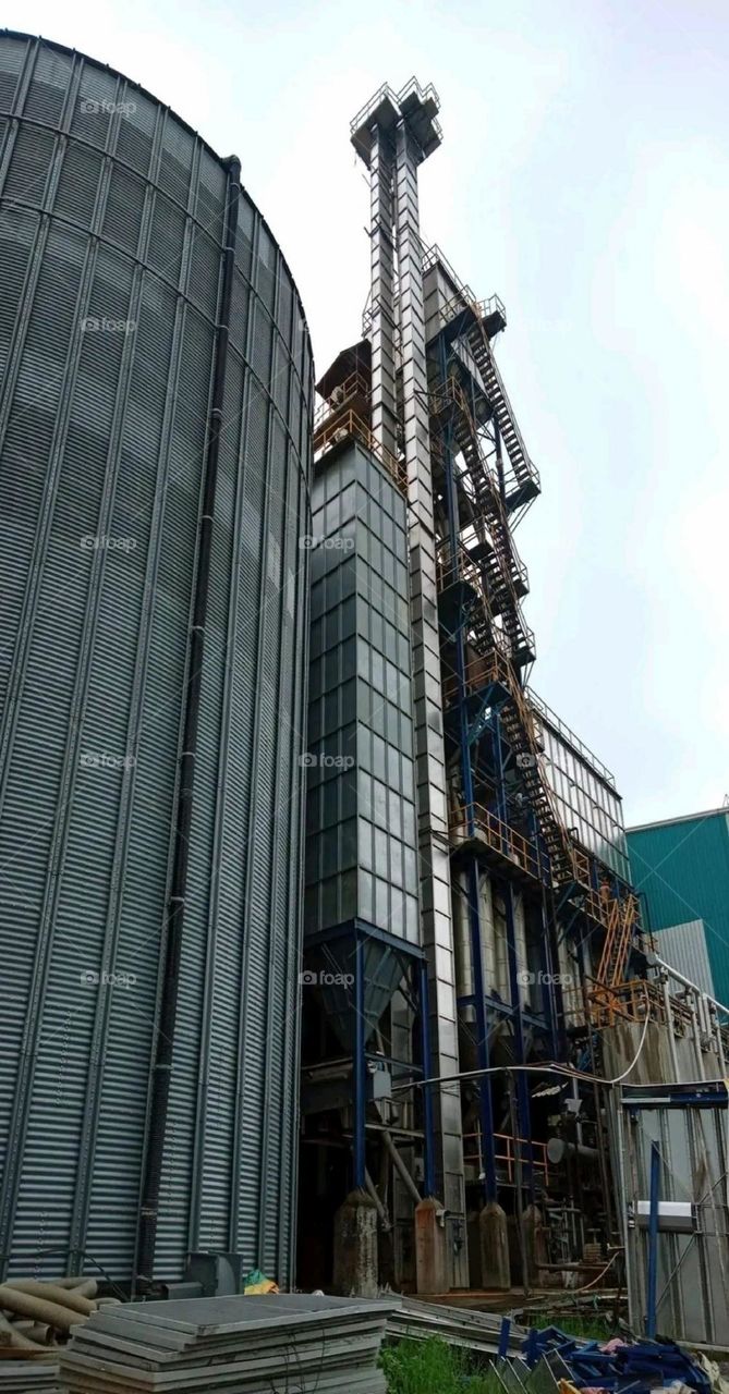 Beautiful and attractive view of a rice mill in Nagpur (India).