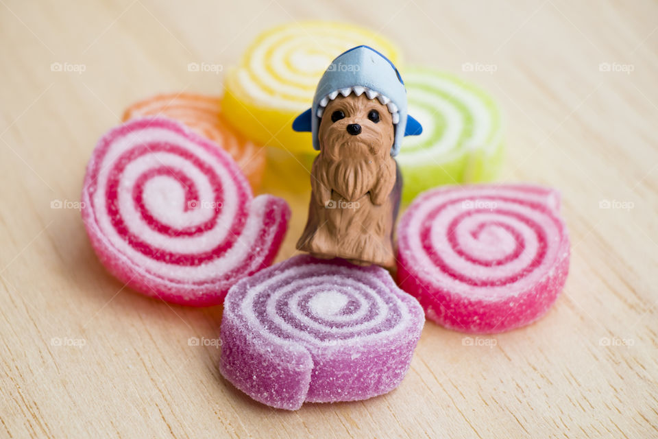 Miniature with  fruit jelly. 