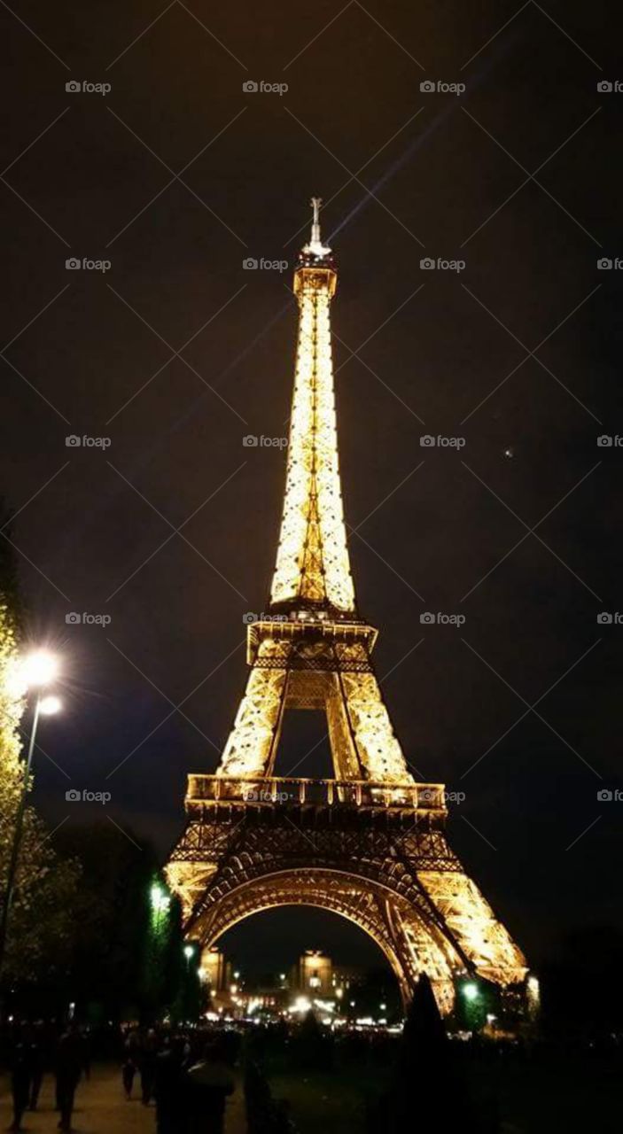 Eiffle tower, at night, illuminated,   Paris,  France, eu, Europe