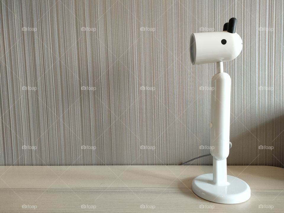 dog lamp on the desk