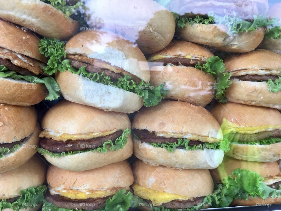 Egg and chicken burgers