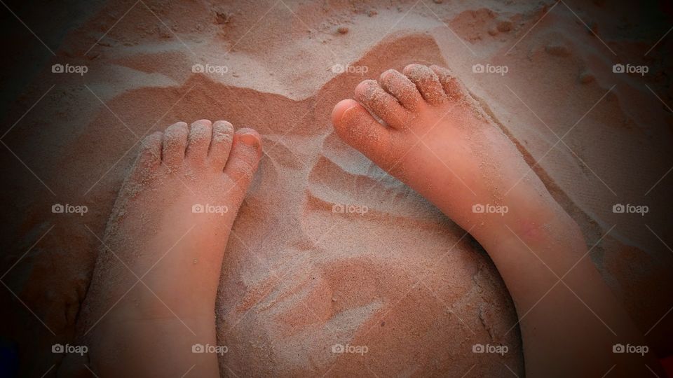 Little Beach Toes