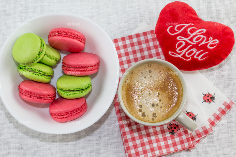 macaroons and coffee