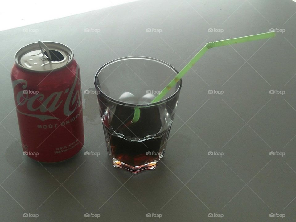 A fresh cup of cocacola