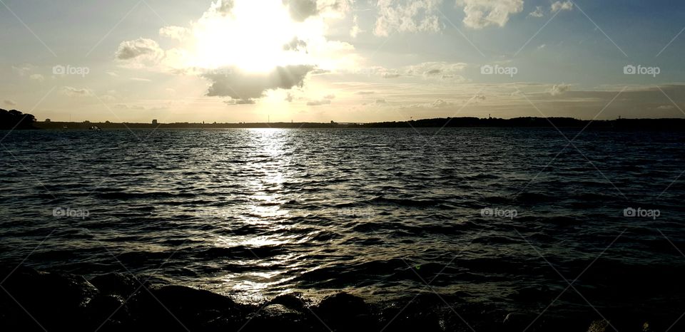 baltic sea at dusk. ostsee bei sonnendämmerung. laboe und kiel bei Sonnenuntergang.