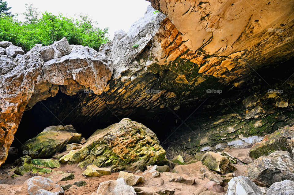The beautiful rock formations at Sinks Canyon, Wyoming captived the locals and tourist's eyes. 