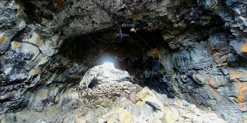 Lava tube