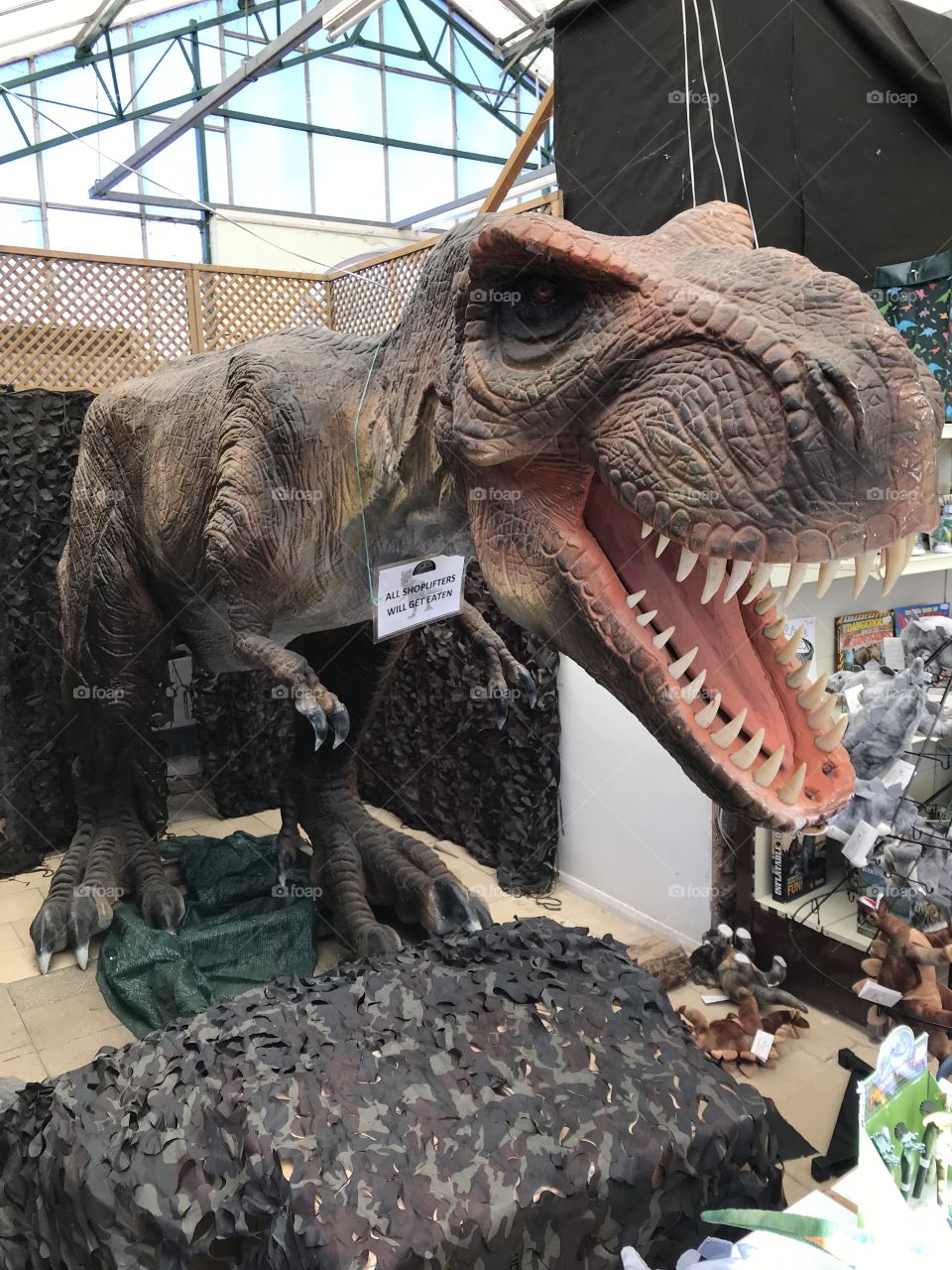 No need to be jealous of your best mates dinner date I guess. As you might say it’s the mouth that is the problem.