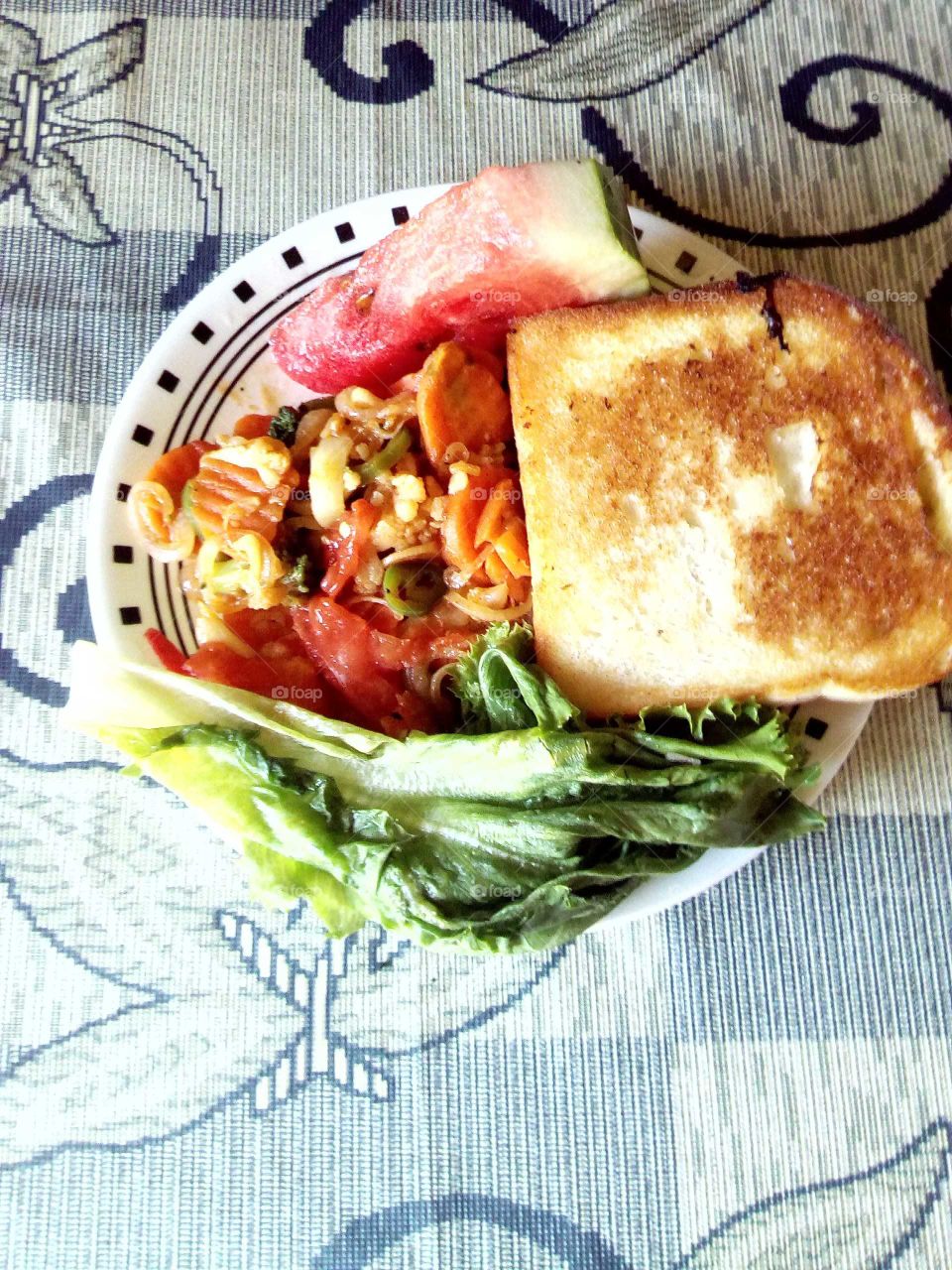 the frist meal of the day is to have a healthy breakfast to start your day but always to pray before you eat.