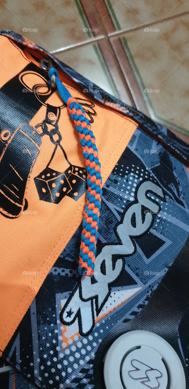 intertwined ropes