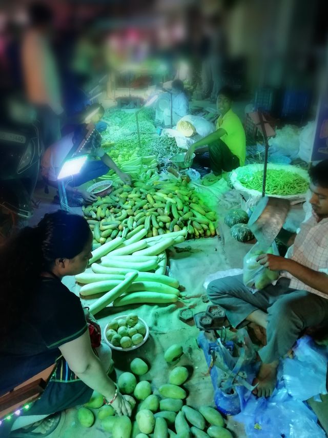 Weekly Vegetable Market