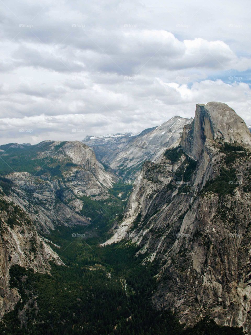 Yosemite half dome valley