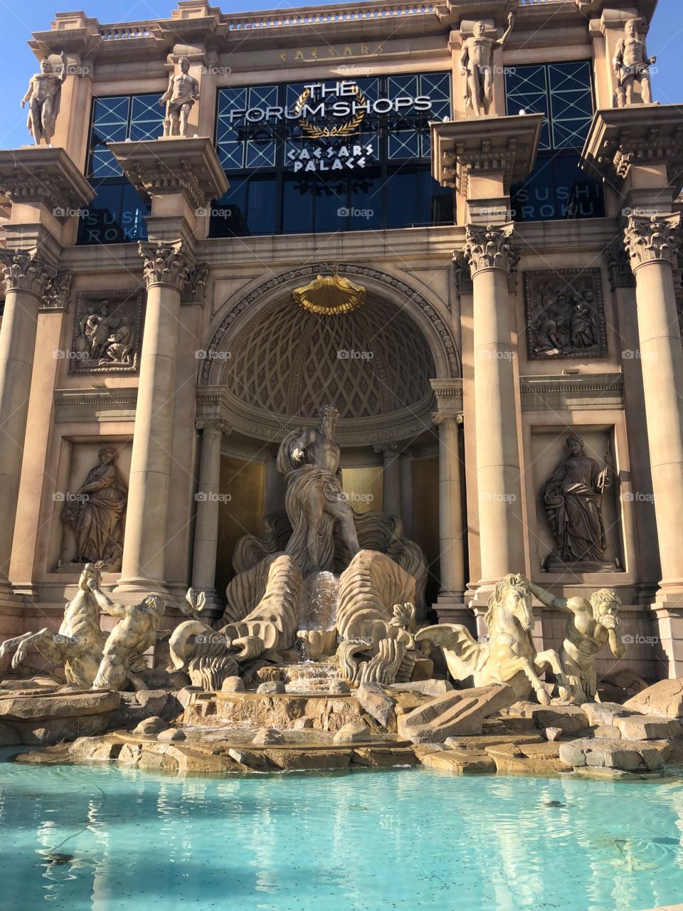 Beautiful fountain in Las Vegas , so well sculptured 