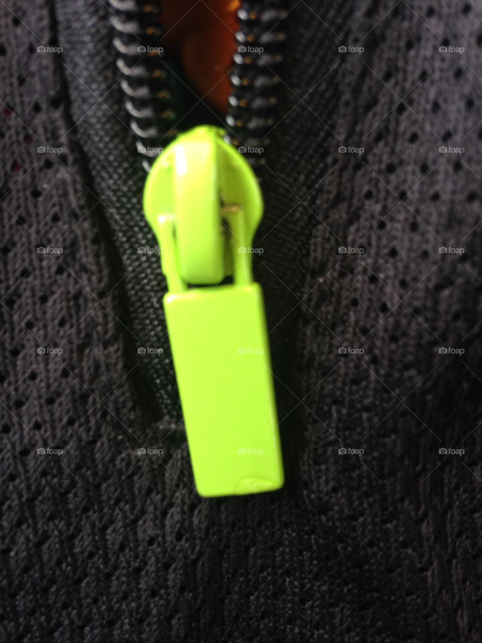 Very Green Zipper 