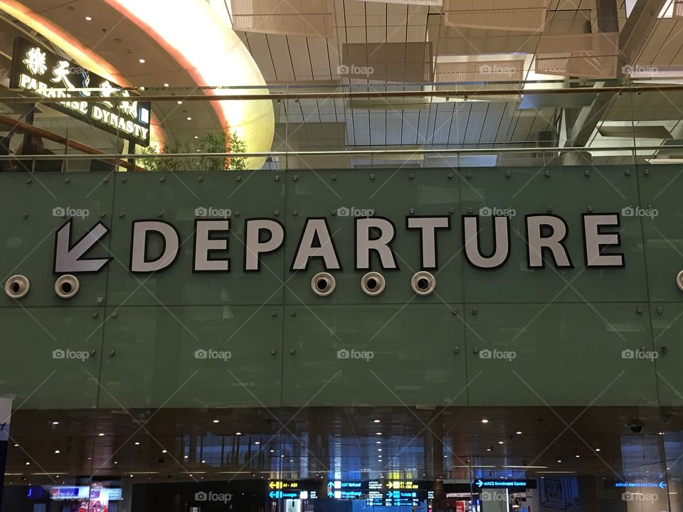 Sign 
Indoor
Airport
Singapore
Best airport in the world
Business Travellers
Holidays