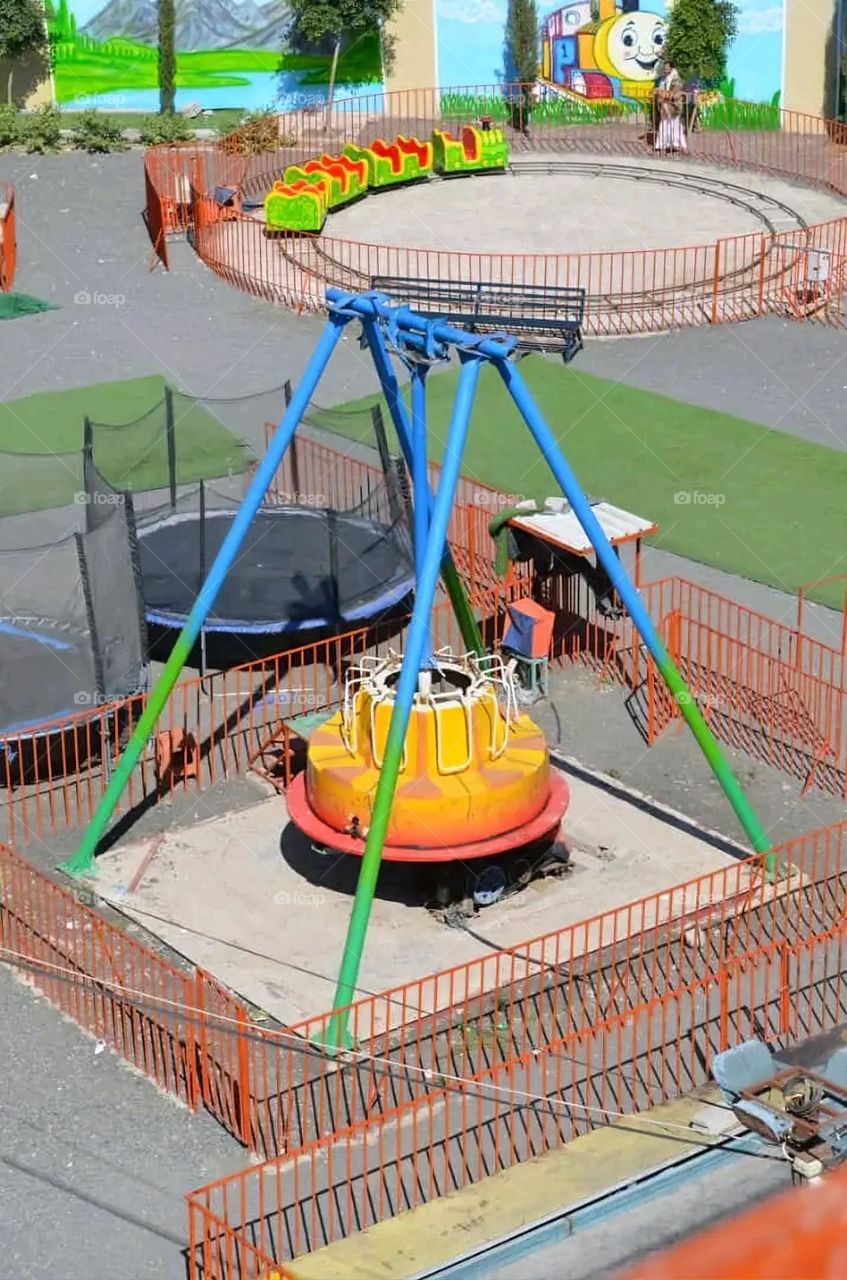 A very beautiful picture, and there is no better picture than it. There is no better picture of green herbs and colorful, red and white roses than it. Glory be to God, the natural and picturesque view, and there is no more