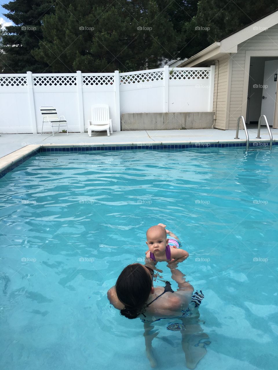 Little swimmer 