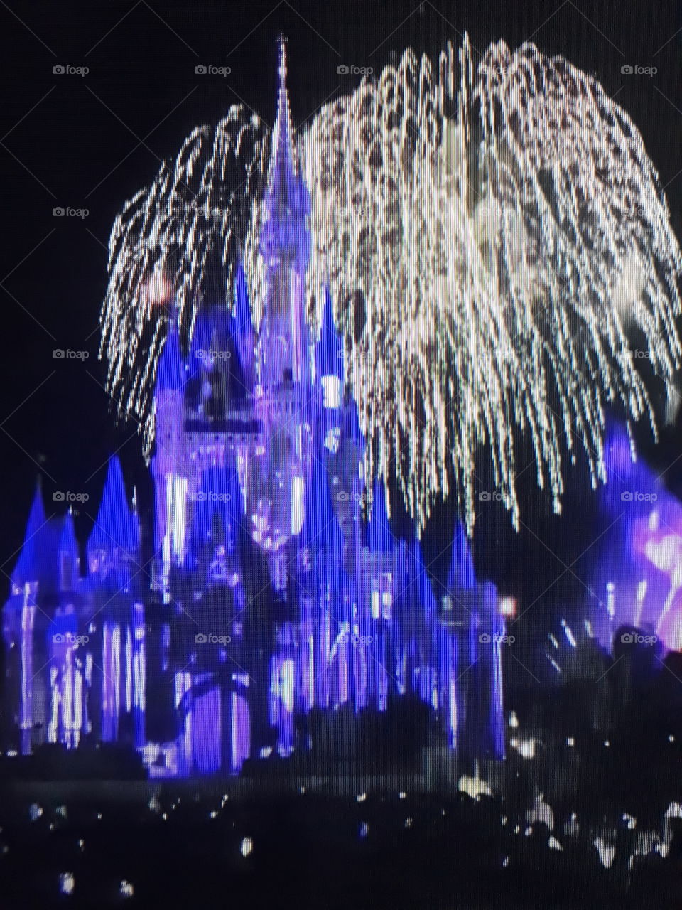 paisagem noturna com luzes azul