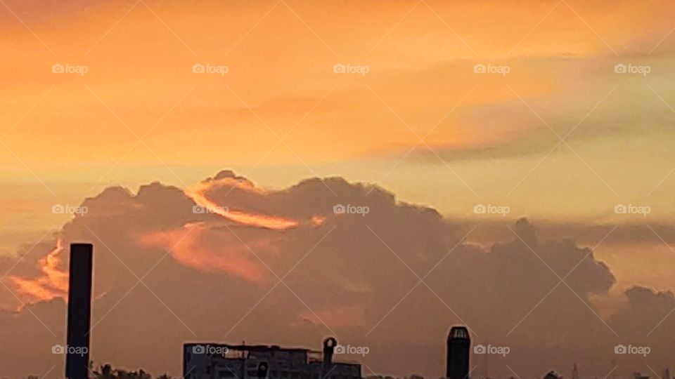 Stunning sunset has put the sky on fire