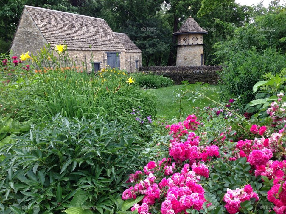Cotswold home with flowers