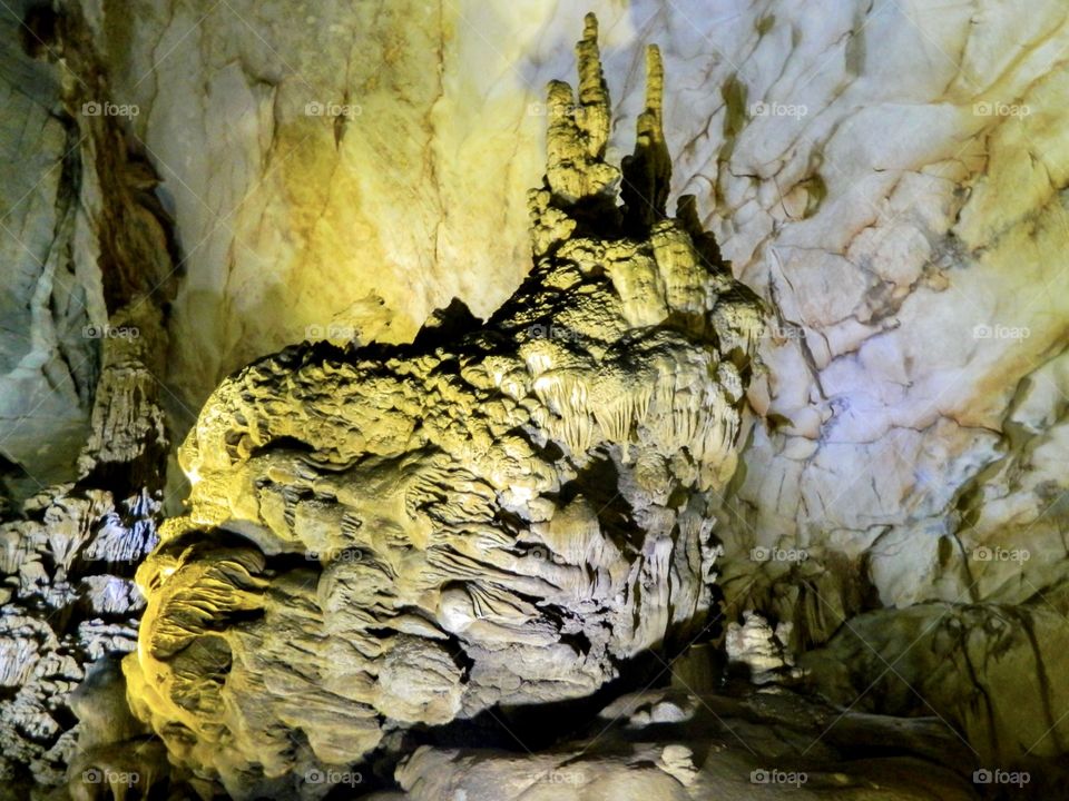 Thiên Đường cave (Paradise cave)